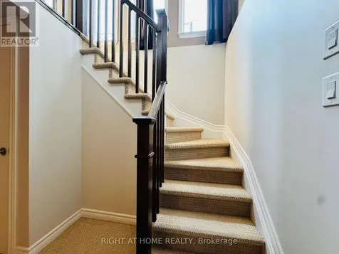204 Badgeley Avenue Ottawa ON K2T 0A4