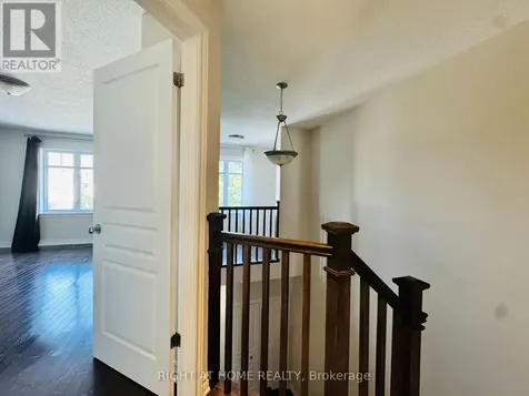 204 Badgeley Avenue Ottawa ON K2T 0A4