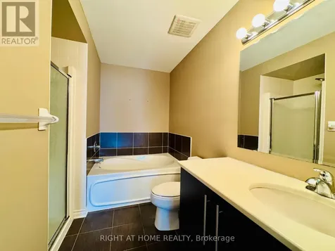 204 Badgeley Avenue Ottawa ON K2T 0A4