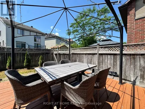 204 Badgeley Avenue Ottawa ON K2T 0A4