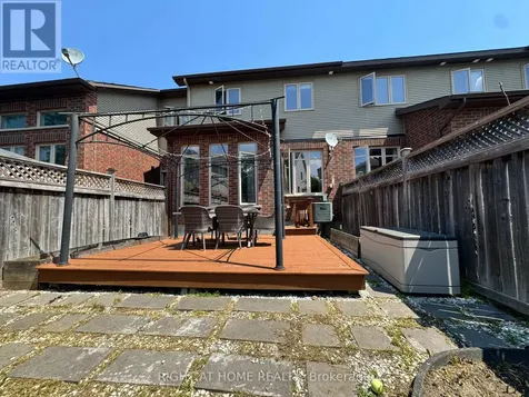 204 Badgeley Avenue Ottawa ON K2T 0A4