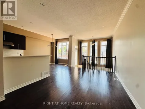 204 Badgeley Avenue Ottawa ON K2T 0A4