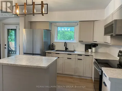 2545 Market Street Ottawa ON K4C 1A4
