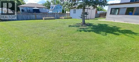 1635 Courtland Crescent Windsor ON N8T 3K5