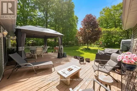 781 Edward Street Innisfil ON L9S 2S2