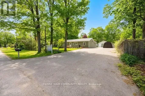 781 Edward Street Innisfil ON L9S 2S2
