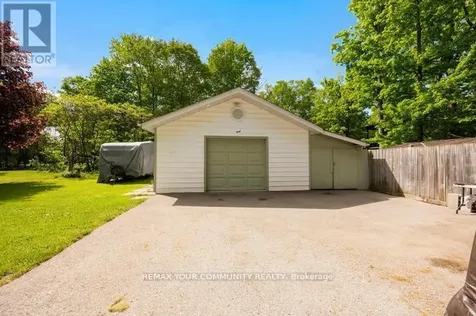 781 Edward Street Innisfil ON L9S 2S2