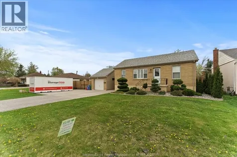 2563 Meldrum Windsor ON N8W 4E9
