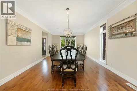 2257 Askin Windsor ON N9B 3Y4