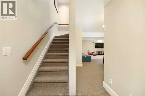 2257 Askin Windsor ON N9B 3Y4