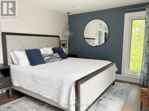 1189 Woodland Drive Oro-medonte ON L3V 0R8