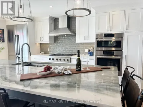1189 Woodland Drive Oro-medonte ON L3V 0R8