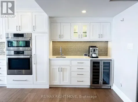 1189 Woodland Drive Oro-medonte ON L3V 0R8