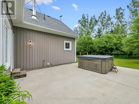 6886 Wellington Road 16 Centre Wellington ON N0B 1J0