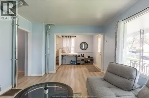 1015 Partington Avenue Windsor ON N9B 2P1
