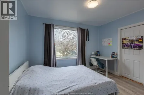 1015 Partington Avenue Windsor ON N9B 2P1