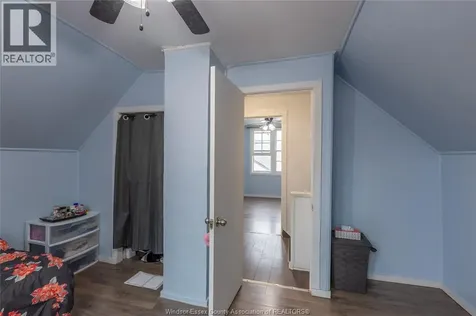 1015 Partington Avenue Windsor ON N9B 2P1
