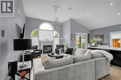 57 Carmichael Crescent Brantford ON N3R 8A8
