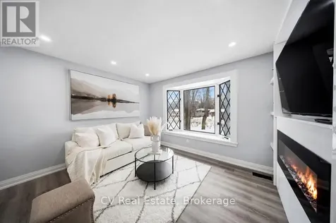 3866 Dixon Road Innisfil ON L9S 2R9
