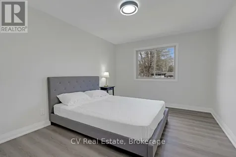 3866 Dixon Road Innisfil ON L9S 2R9