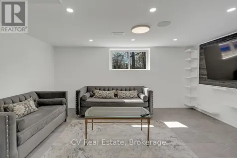 3866 Dixon Road Innisfil ON L9S 2R9