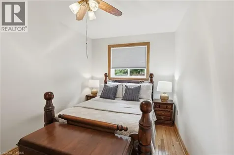 17 Tuxedo Avenue South Hamilton ON L8K 2R7