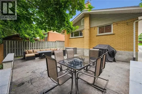 223 Carter Avenue Waterloo ON N2J 3K7