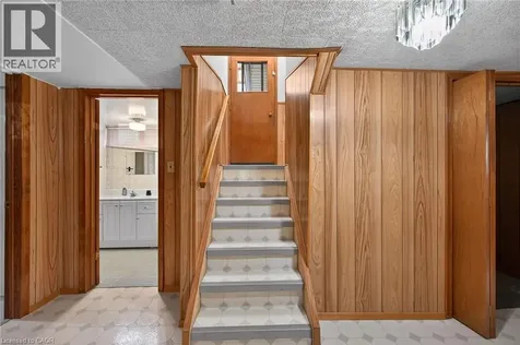 122 Glen Forest Drive Hamilton ON L8K 5Z1