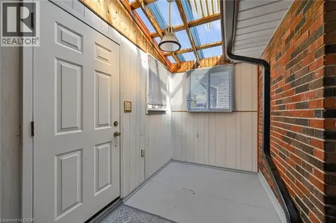 122 Glen Forest Drive Hamilton ON L8K 5Z1