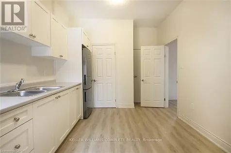 76 Wentworth Street South Hamilton (stinson) ON L8N 2Y9