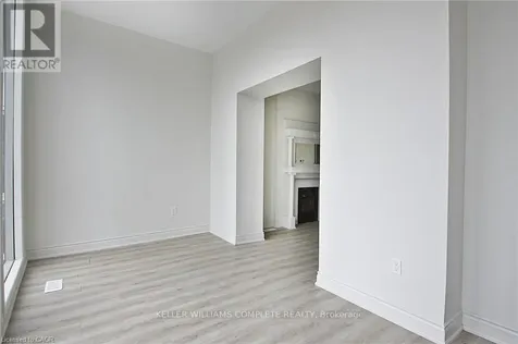 76 Wentworth Street South Hamilton (stinson) ON L8N 2Y9
