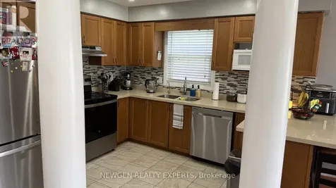 11 Berry Moss Street Kitchener ON N2E 3V1