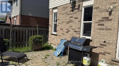 11 Berry Moss Street Kitchener ON N2E 3V1