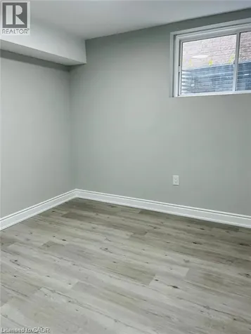 216 Woodbine (basement) Avenue Kitchener ON N2R 1Y5