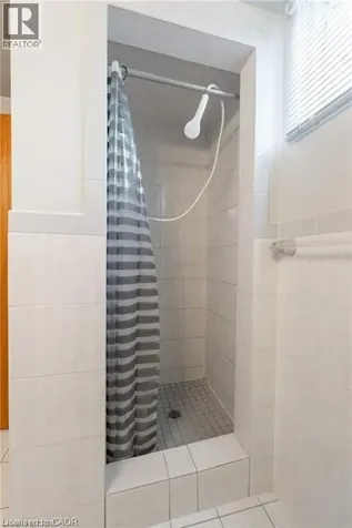 134 Marcella Crescent Hamilton ON L8K 6G3