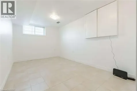 134 Marcella Crescent Hamilton ON L8K 6G3