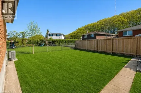 134 Marcella Crescent Hamilton ON L8K 6G3