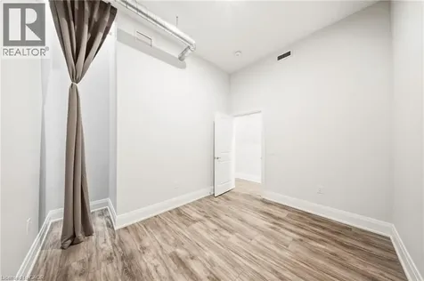 11 Queen Street Brantford ON N3T 3B1