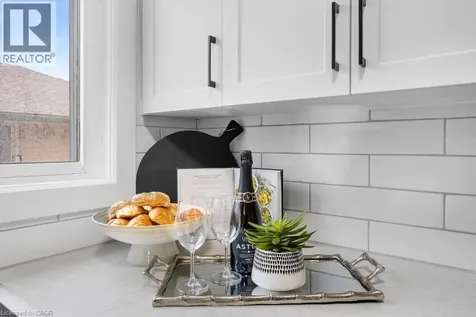 428 Prospect Avenue Kitchener ON N2A 1E1