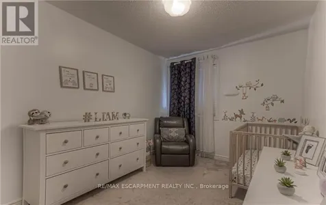 1745 Creek Way Burlington (uptown) ON L7L 7E1