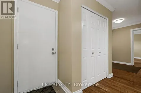 61 Shetland Way Ottawa ON K2M 1S4
