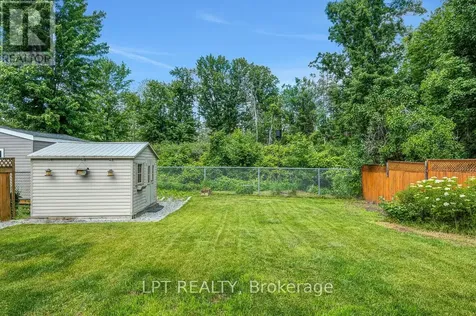 61 Shetland Way Ottawa ON K2M 1S4