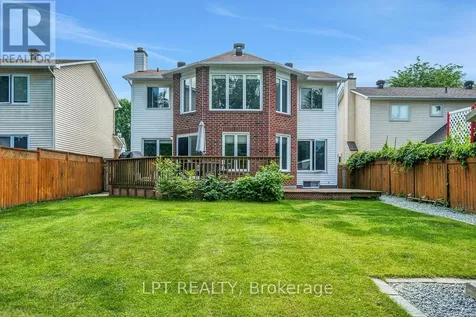 61 Shetland Way Ottawa ON K2M 1S4