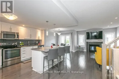 257 Gossamer Street Ottawa ON K1W 0B2