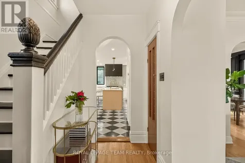 120 Riverdale Avenue Ottawa ON K1S 1R2