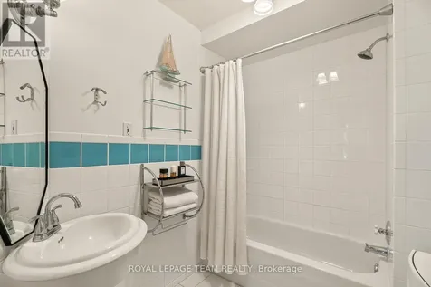 120 Riverdale Avenue Ottawa ON K1S 1R2