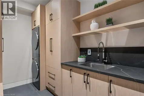 298 Strathcona Drive Burlington ON L7L 2E1