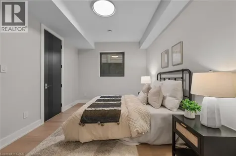 298 Strathcona Drive Burlington ON L7L 2E1