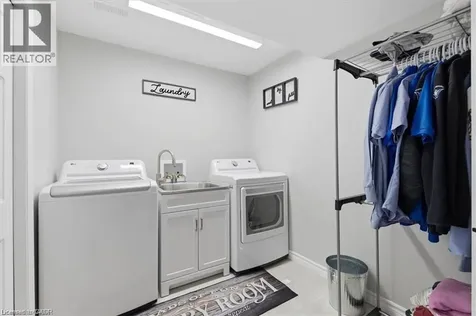 84 Westmeadow Drive Kitchener ON N2N 3P1