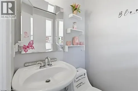 84 Westmeadow Drive Kitchener ON N2N 3P1